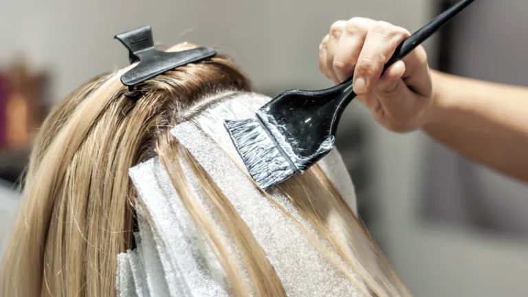 DIY Highlights at Home Easy Hair Coloring Guide 1 DIY Highlights