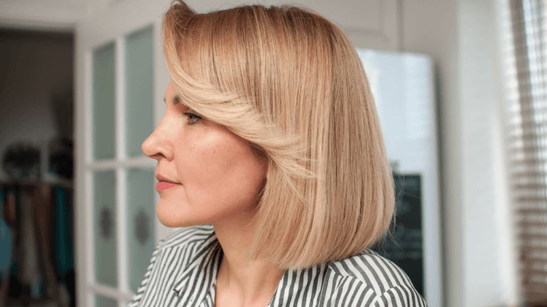 Medium Length Hair with Bangs Womens Hairstyle Guide 1 hairstyles for medium length hair with bangs